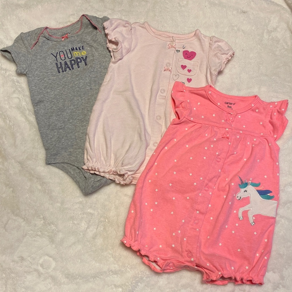 ❌SOLD❌Carter’s Onesie/Bubble Bundle - Size 9M